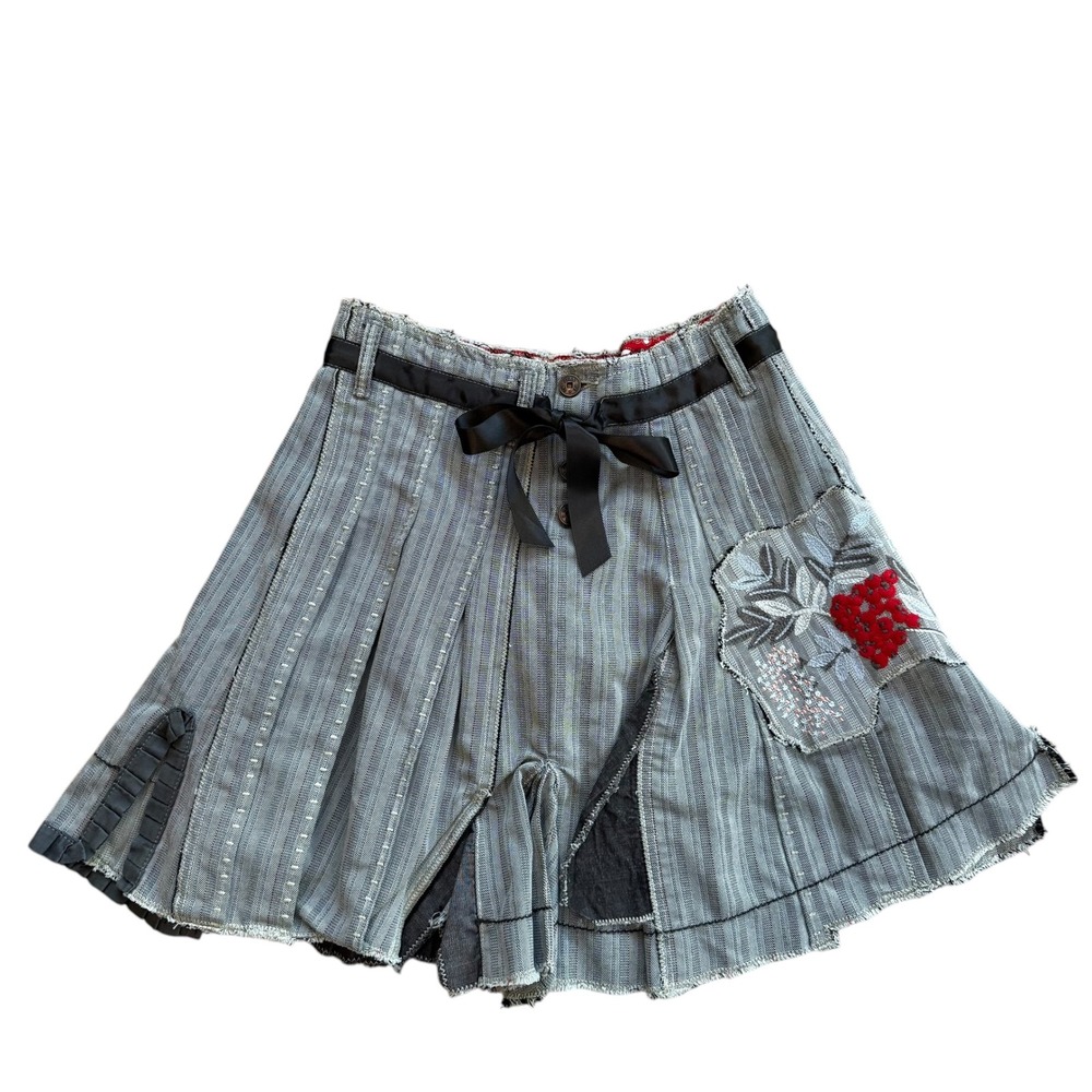 Marithe Francois Girbaud Embroidered Pleated Mini Skirt Grey Floral Size 16 XS